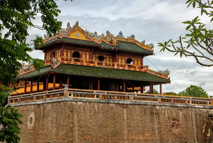 Khoảng Cách Hà Nội Huế Bao Nhiêu Km? So Sánh Chi Tiết Các Phương Tiện Khoảng Cách Hà Nội Huế Bao Nhiêu Km? So Sánh Chi Tiết Các Phương Tiện