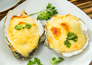 hàu nướng phô mai con bò cười - Hình 2