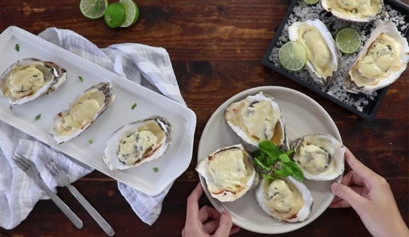 hàu nướng phô mai con bò cười - Hình 3