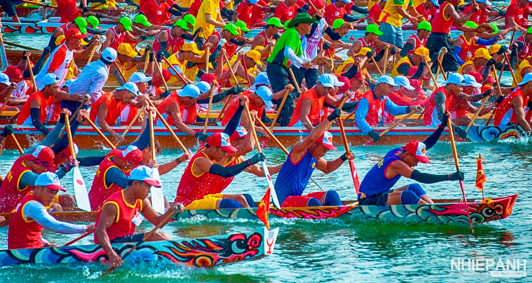 hình ảnh lễ hội đua thuyền - Hình 4