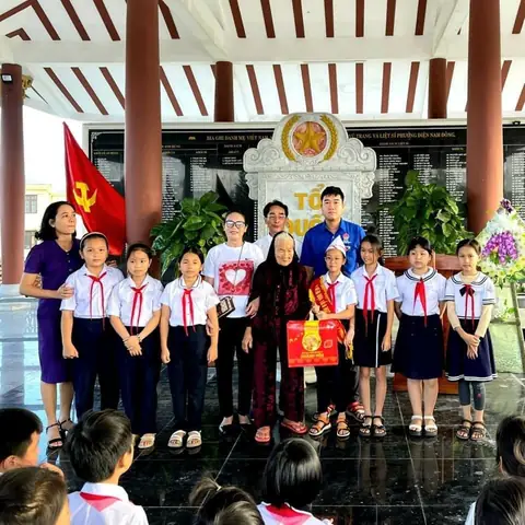 Bà Mẹ Việt Nam Anh Hùng: Danh Hiệu Cao Quý Và Ý Nghĩa Thiêng Liêng