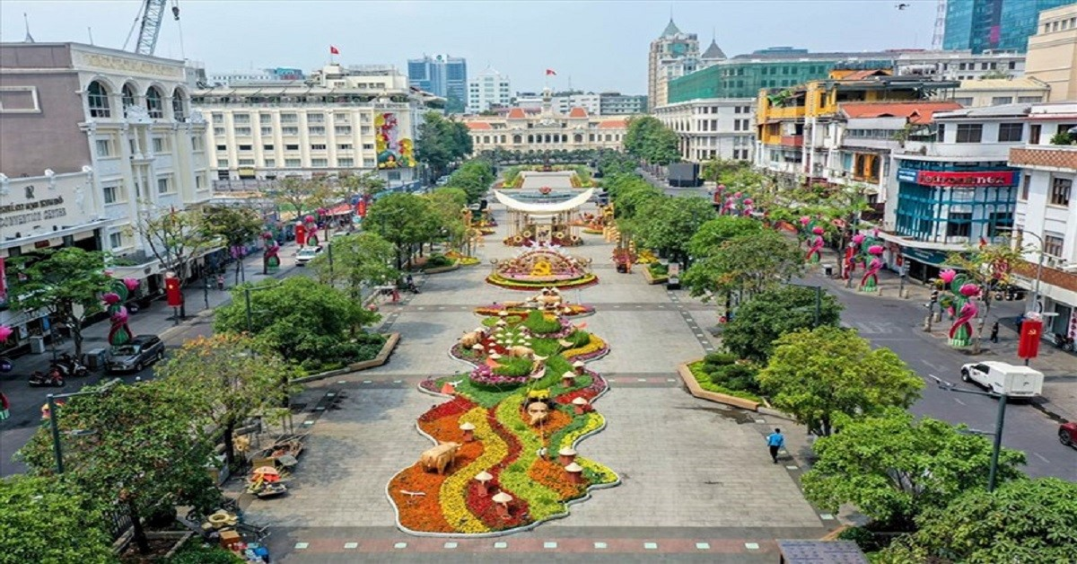 hình ảnh phố đi bộ nguyễn huệ - Hình 2