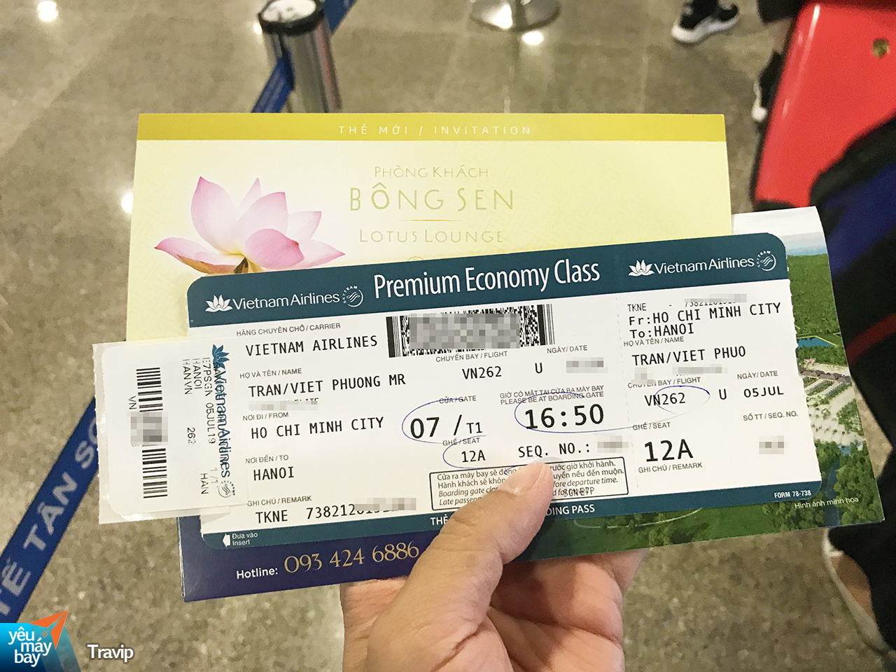 Máy bay Vietnam Airlines đỗ tại sân bay quốc tế Tân Sơn Nhất