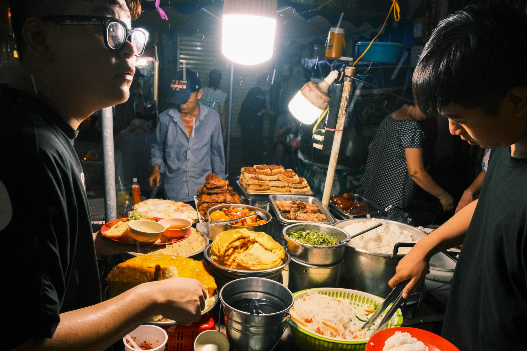 ho chi minh city street food - Hình 5