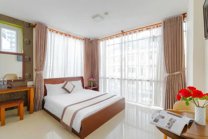 Khách Sạn Nam Phương Đà Lạt: Đánh Giá Chi Tiết