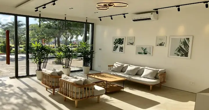 Đánh Giá Khách Sạn Phú Yên Gần Biển: Top 10 Lựa Chọn Từ Cao Cấp Đến Tiết Kiệm