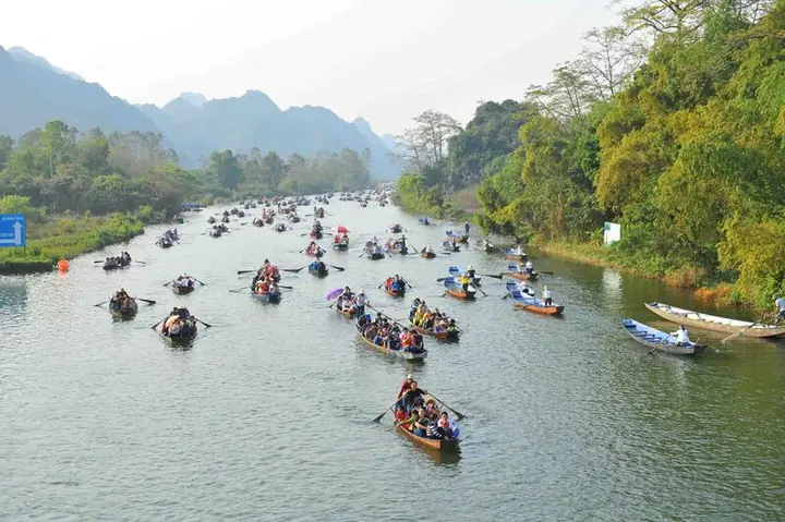 Kinh Nghiệm Đi Chùa Hương 1 Ngày Từ A-z: Lịch Trình, Chi Phí & Mẹo Vàng Kinh Nghiệm Đi Chùa Hương 1 Ngày Từ A-z: Lịch Trình, Chi Phí & Mẹo Vàng