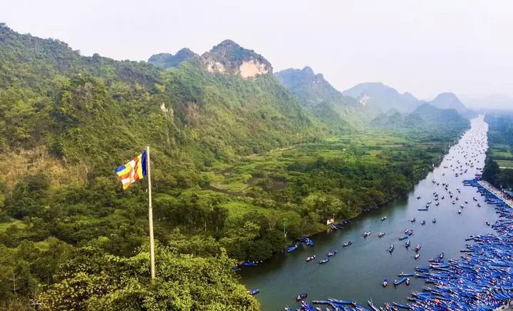 Kinh Nghiệm Đi Chùa Hương 1 Ngày Từ A-z: Lịch Trình, Chi Phí & Mẹo Vàng Kinh Nghiệm Đi Chùa Hương 1 Ngày Từ A-z: Lịch Trình, Chi Phí & Mẹo Vàng