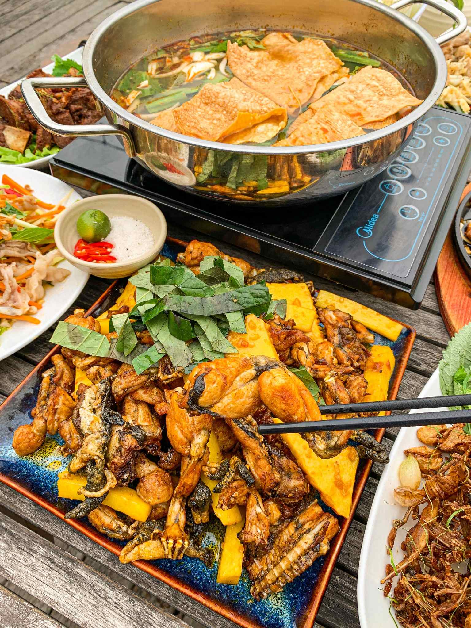 lẩu ếch măng cay hà nội - Hình 1