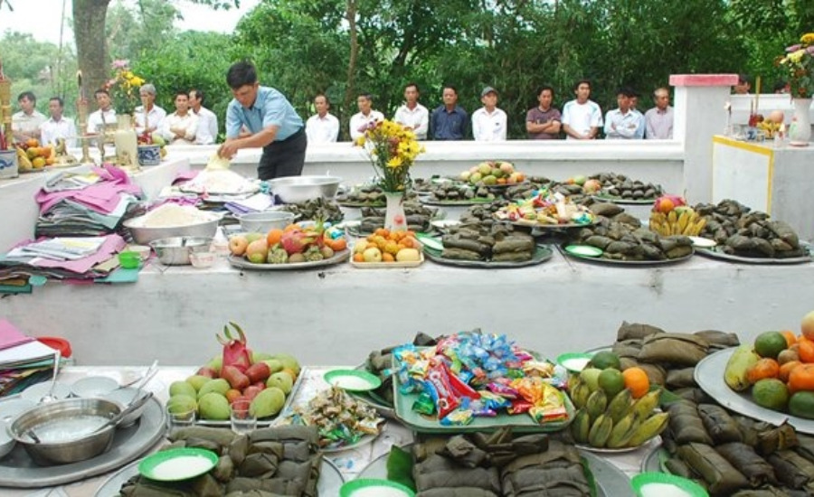 lễ cúng thanh minh ngoài mộ - Hình 2
