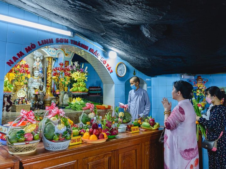 lễ vật cúng núi bà đen
