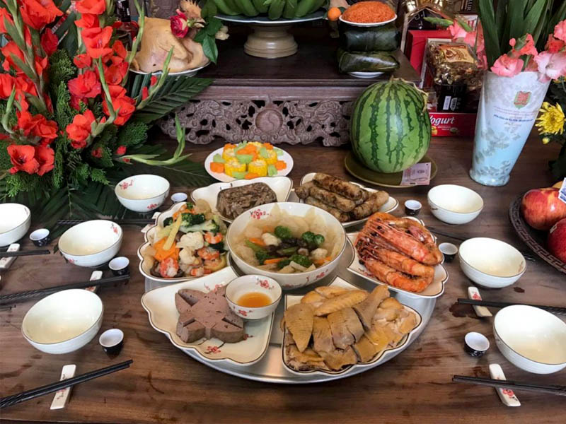 maâm cúng giao thừa - Hình 4