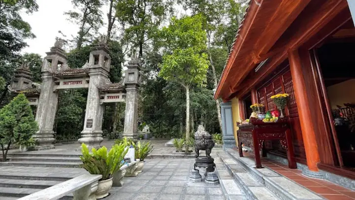 Giải Mã Mẫu Cửu Trùng Thiên Ba Vì Hà Nội