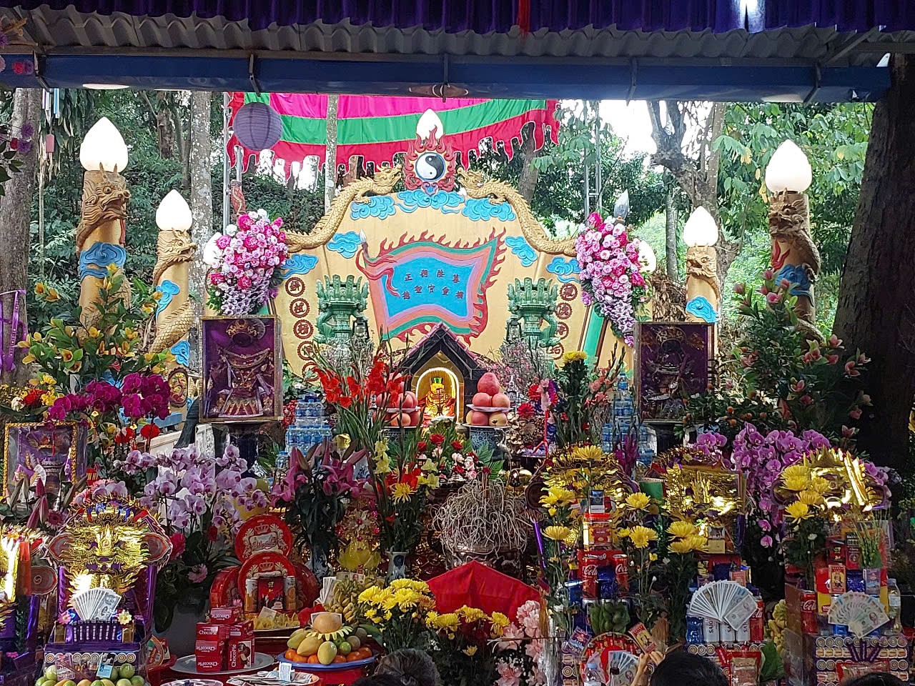 mộ ông hoàng bảy ở đâu - Hình 1