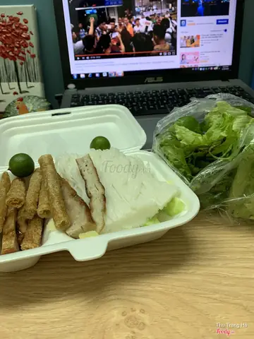 Nem Nướng Nha Trang Xuân Thủy: Trải Nghiệm Đáng Thử Ở Hà Nội