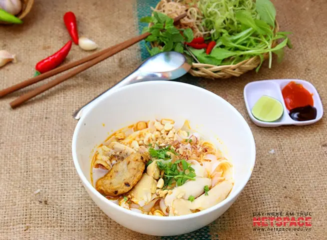 Cách Nấu Mì Quảng Gà Chuẩn Vị Miền Trung Từ A Đến Z