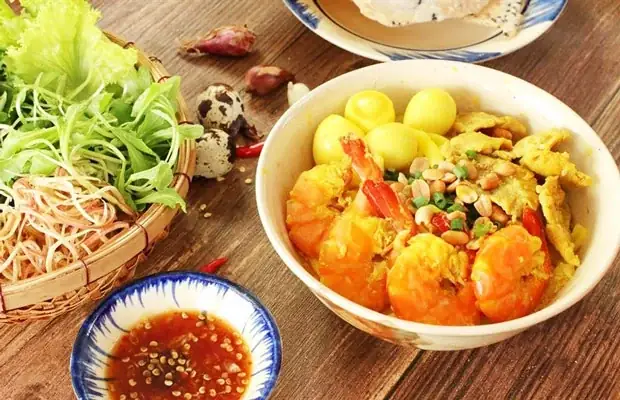 Cách Nấu Mì Quảng Gà Chuẩn Vị Miền Trung Từ A Đến Z