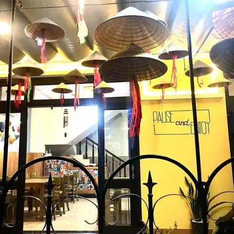 Nhà Hàng Hải Sản Hội An: Đánh Giá Chi Tiết Nhà Hàng Cánh Buồm Trắng Nhà Hàng Hải Sản Hội An: Đánh Giá Chi Tiết Nhà Hàng Cánh Buồm Trắng