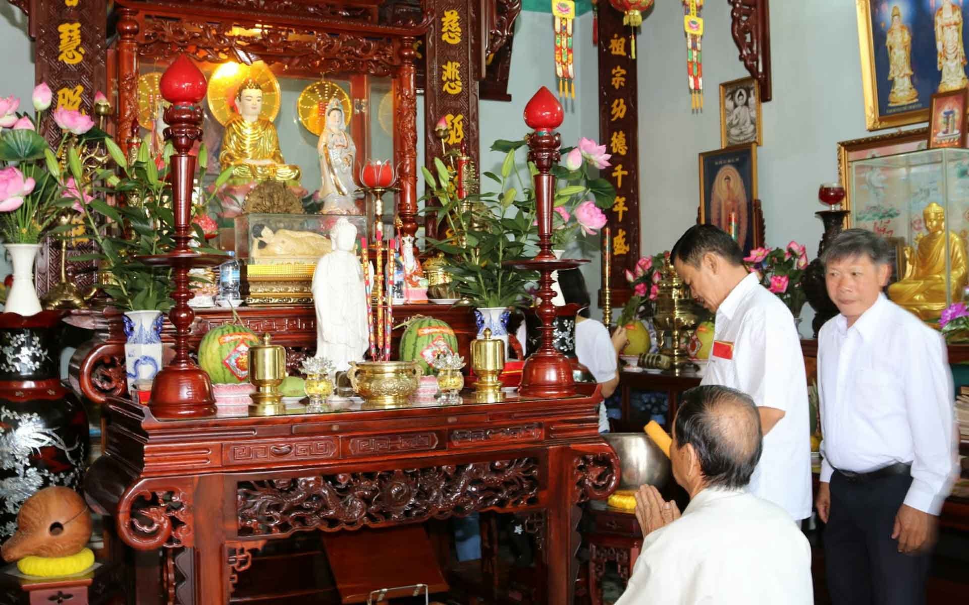 one of vietnamese traditions is a belief - Hình 3
