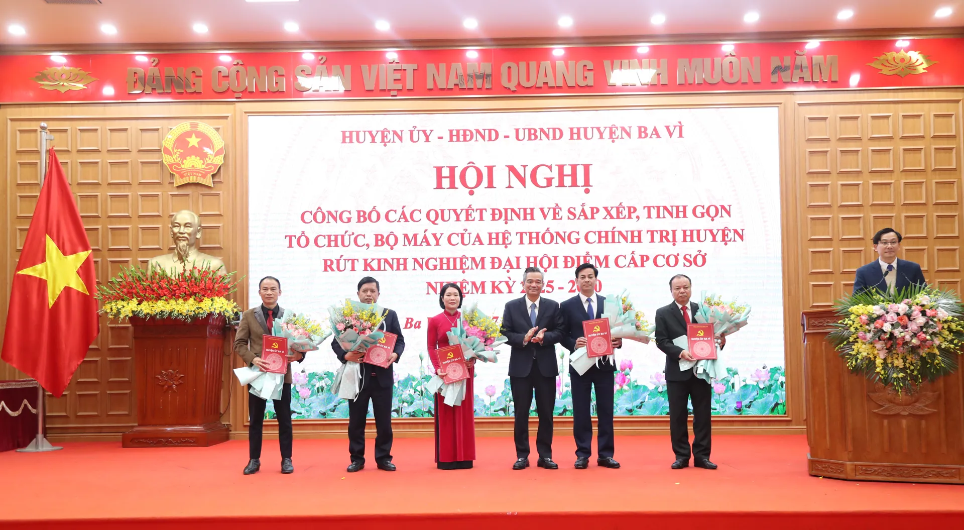 phòng nội vụ huyện ba vì - Hình 3