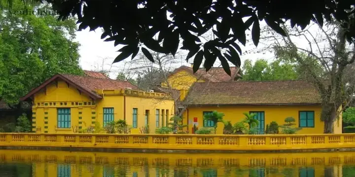 Phủ Chủ Tịch Hà Nội: Đánh Giá Chi Tiết Điểm Đến Lịch Sử
