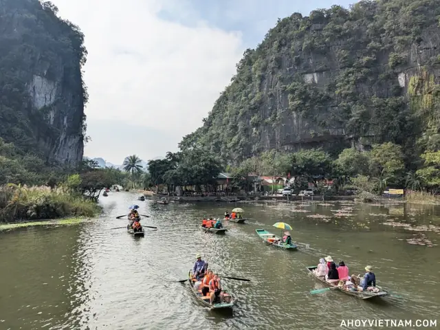 Top 7 Nơi Nghỉ Ngơi Tuyệt Vời Ở Tam Cốc: Đánh Giá Chi Tiết Từ Resort Đến Homestay