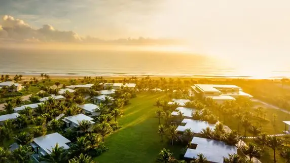 Quán Ăn Hải Sản Trung Lương: Trải Nghiệm Hải Sản Tươi Ngon Giữa Thiên Nhiên Bình Định Quán Ăn Hải Sản Trung Lương: Trải Nghiệm Hải Sản Tươi Ngon Giữa Thiên Nhiên Bình Định
