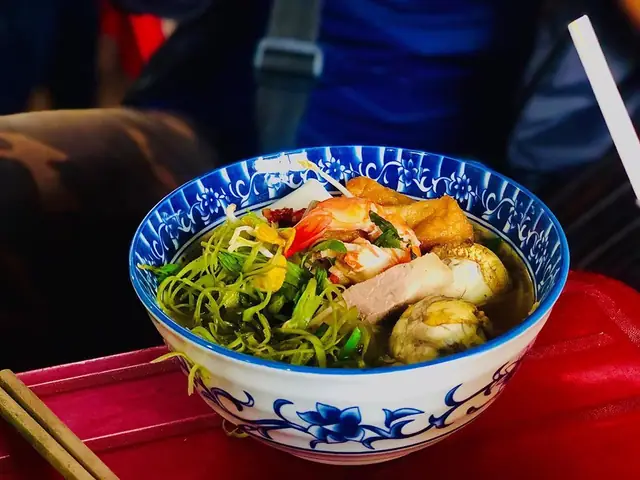 Top 10 Quán Ăn Sáng Ngon Ở Cần Thơ: Đánh Giá Chi Tiết & Trải Nghiệm Thực Tế