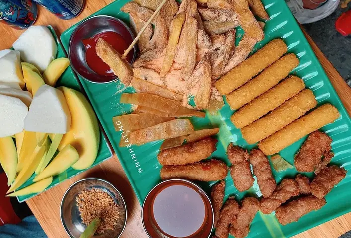Top 10 Quán Ăn Vặt Ngon Hà Nội: Địa Chỉ 'hút Khách' Cho Tín Đồ Ẩm Thực Top 10 Quán Ăn Vặt Ngon Hà Nội: Địa Chỉ 'hút Khách' Cho Tín Đồ Ẩm Thực