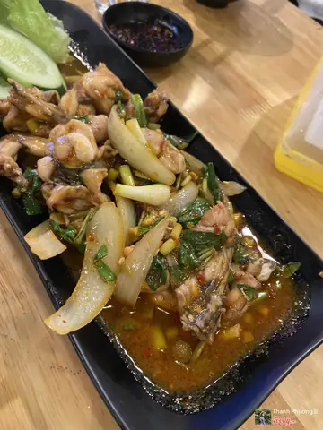 Review Quán Lá - Nhậu Bình Dân Đà Nẵng: Trải Nghiệm Thực Tế & Đánh Giá Chi Tiết