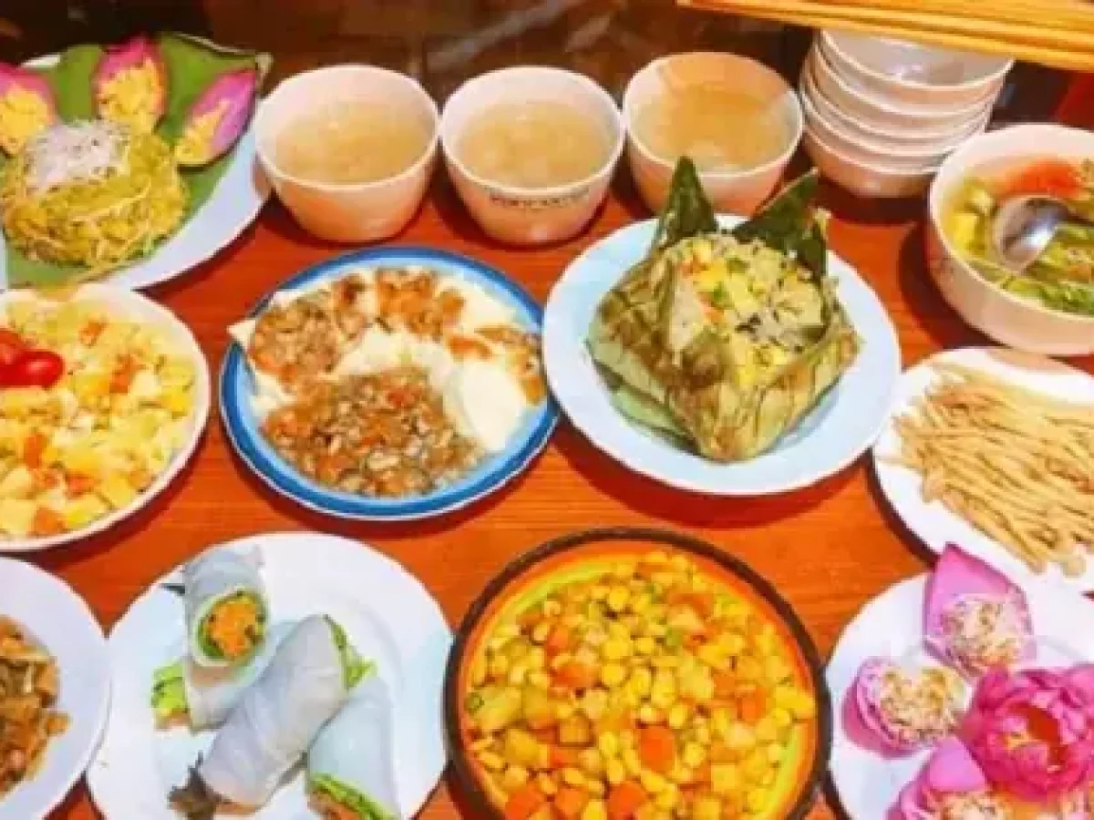 sau 49 ngày có phải cúng com nữa không - Hình 3