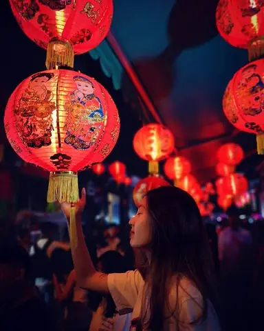 Tết Trung Thu Trung Quốc: Khám Phá Các Phong Tục Đoàn Viên Độc Đáo