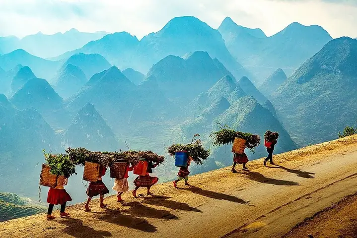 Tháng 7 Nên Đi Du Lịch Ở Đâu Miền Bắc? 12 Điểm Đến Đẹp Nhất 2026