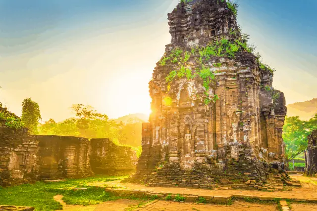 My Son Sanctuary: Khám Phá Thánh Địa Mỹ Sơn – Di Sản Văn Hóa Thế Giới