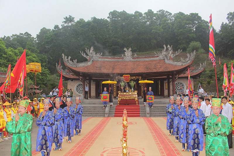 tín ngưỡng thờ cúng hùng vương - Hình 2