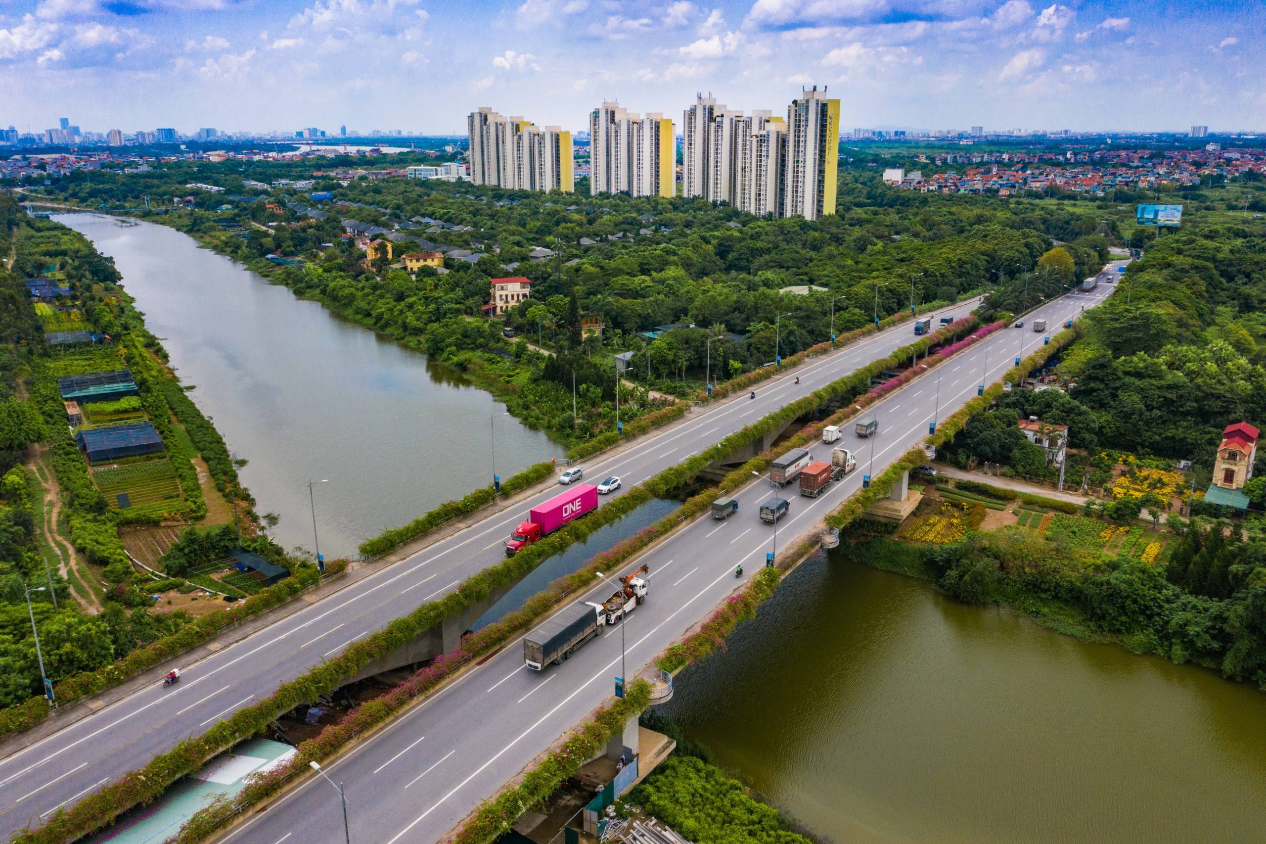 tỉnh nào không có biển và núi - Hình 2