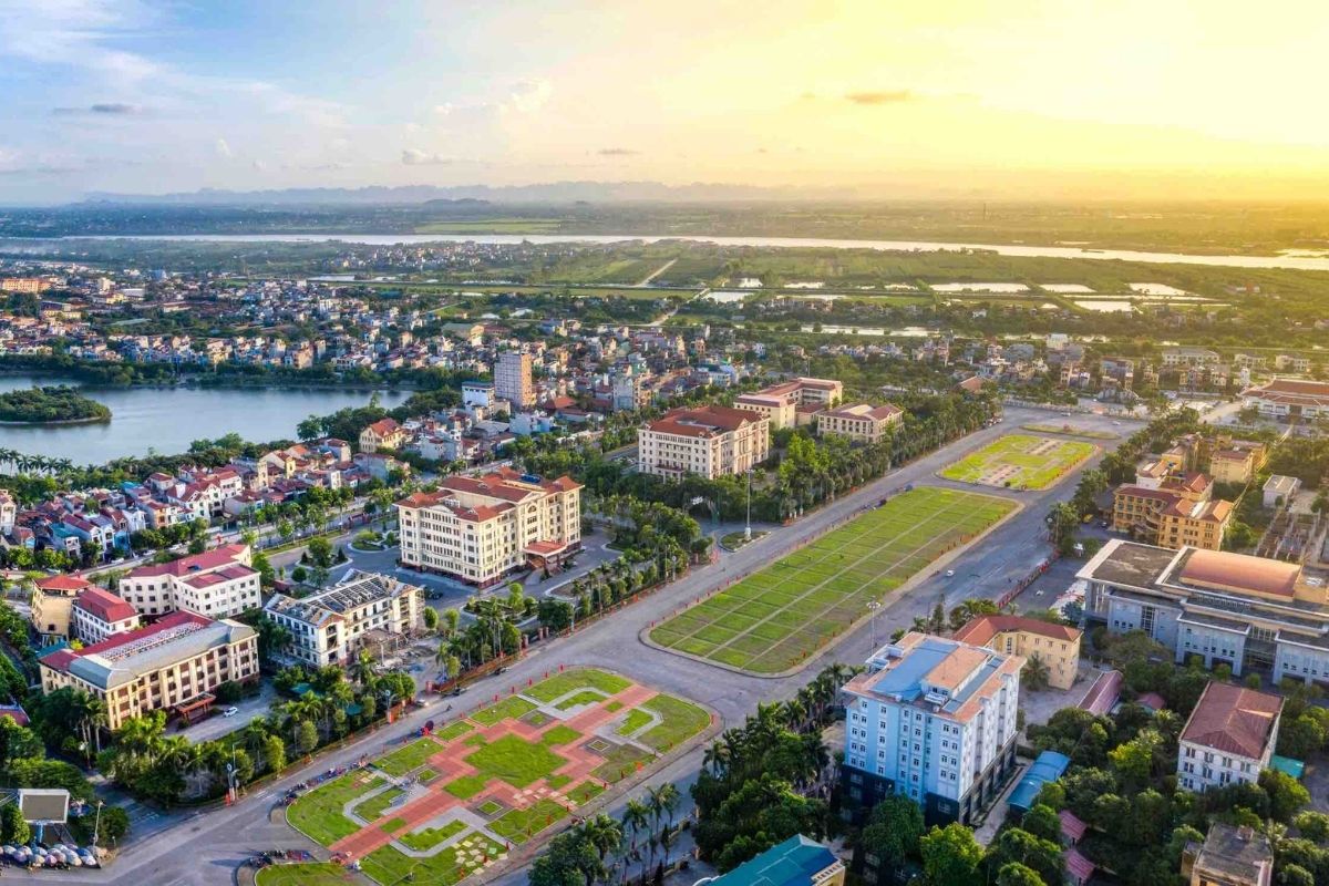 tỉnh nào không có biển và núi - Hình 3