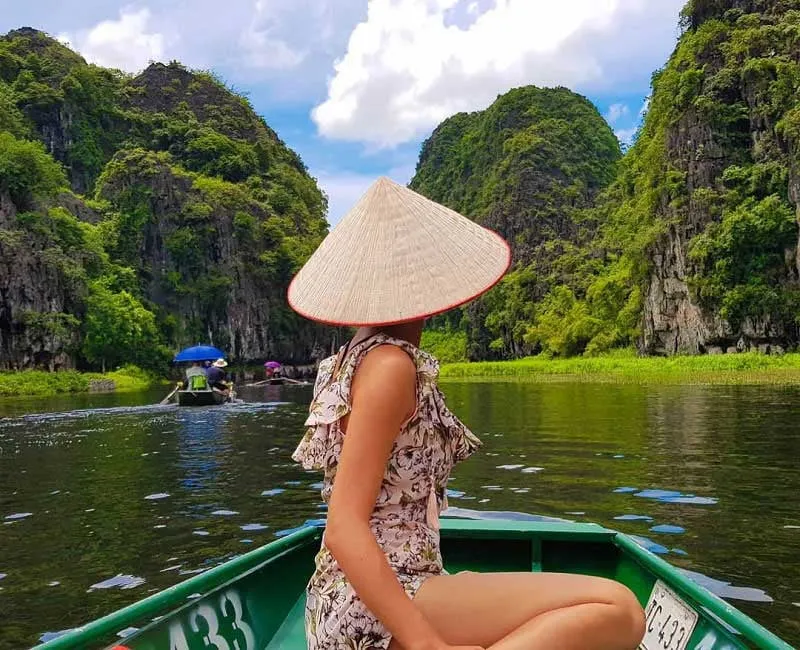 trang an boat tour ninh binh - Hình 4