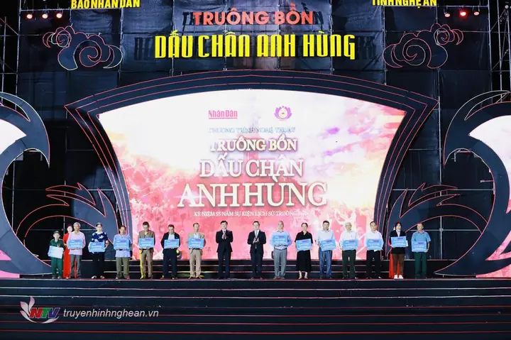 Truông Bồn - Dấu Chân Anh Hùng: Đánh Giá Toàn Diện Về Chương Trình Nghệ Thuật Kỷ Niệm