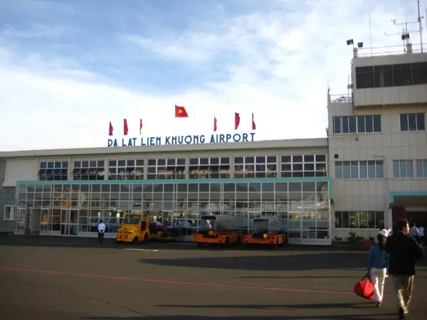 Vé Máy Bay Vietnam Airlines Đi Đà Lạt: Đánh Giá Toàn Diện Và Mẹo Mua Vé Rẻ