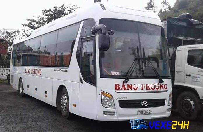 Hình ảnh nhà xe Bằng Phương Phú Yên ĐắkLắk với xe khách chất lượng cao phục vụ hành trình đường dài