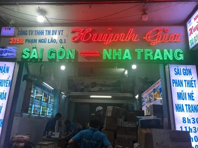 Đánh Giá Chi Tiết Xe Huỳnh Gia: Chất Lượng Dịch Vụ Từ Nha Trang Đi Sài Gòn