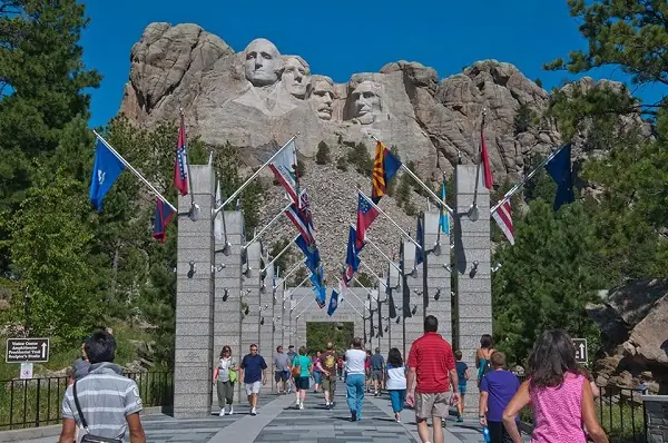 Cẩm Nang Tham Quan Núi Rushmore: Từ Lịch Sử Đến Kinh Nghiệm Thực Tế