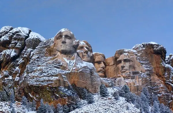 Cẩm Nang Tham Quan Núi Rushmore: Từ Lịch Sử Đến Kinh Nghiệm Thực Tế