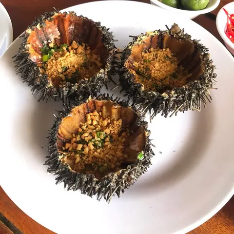 Ẩm Thực Phú Quốc: Review Chi Tiết 12 Món Ngon Phải Thử & Địa Chỉ Ăn Uống Tốt Nhất Ẩm Thực Phú Quốc: Review Chi Tiết 12 Món Ngon Phải Thử & Địa Chỉ Ăn Uống Tốt Nhất