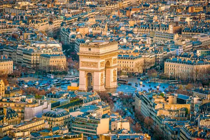 Khải Hoàn Môn Paris: Lịch Sử, Kiến Trúc & Hướng Dẫn Tham Quan Chi Tiết