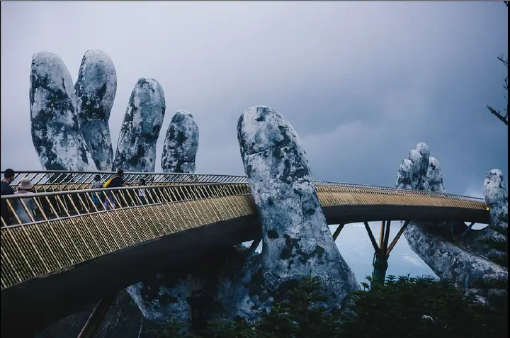 Bà Nà Hill: Cẩm Nang Toàn Diện Về Điểm Đến Và Trải Nghiệm Không Thể Bỏ