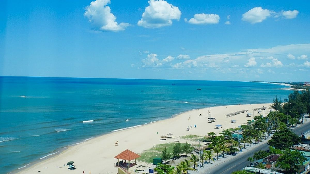 bãi biển nhật lệ quảng bình - Hình 2