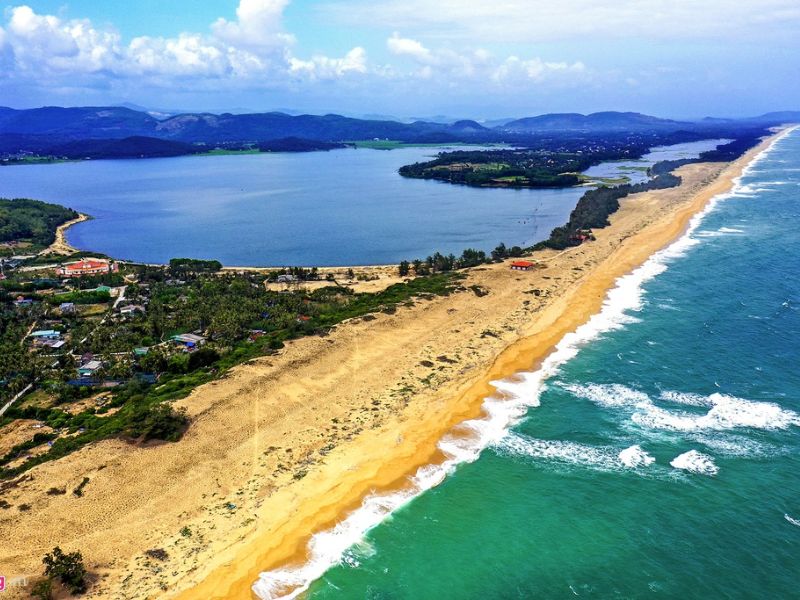 bãi biển sa huỳnh quảng ngãi