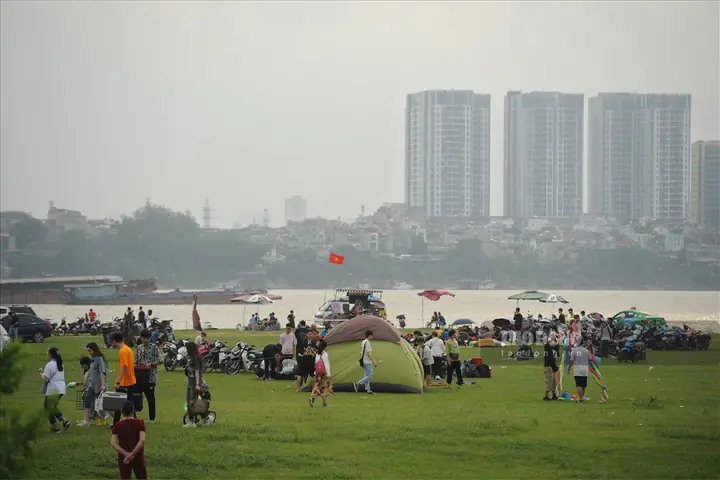 Bãi Giữa Sông Hồng Ở Đâu? Khám Phá Điểm Đến Ít Người Biết Bãi Giữa Sông Hồng Ở Đâu? Khám Phá Điểm Đến Ít Người Biết